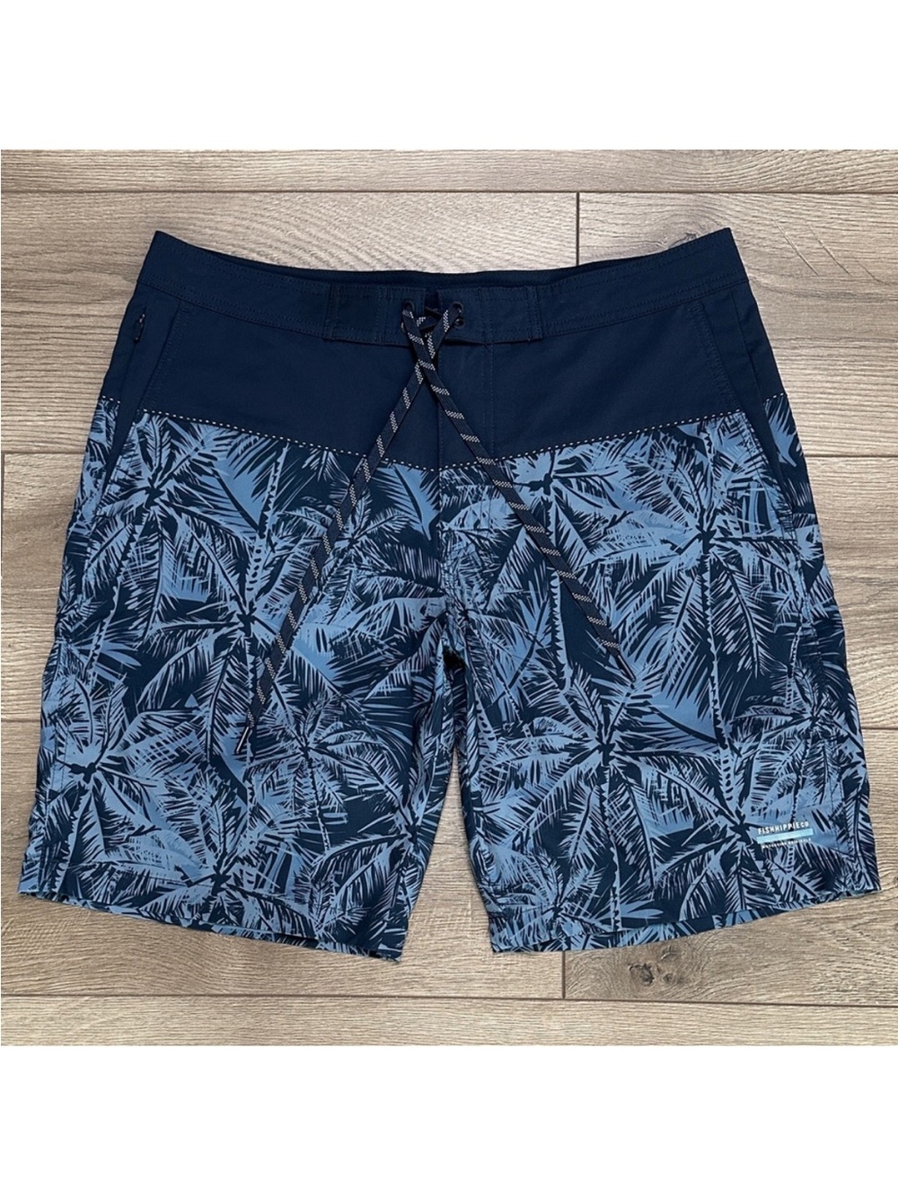 Fish‎ Hippie Republic Board Shorts Blue Palm Print Swim Shorts Size 32